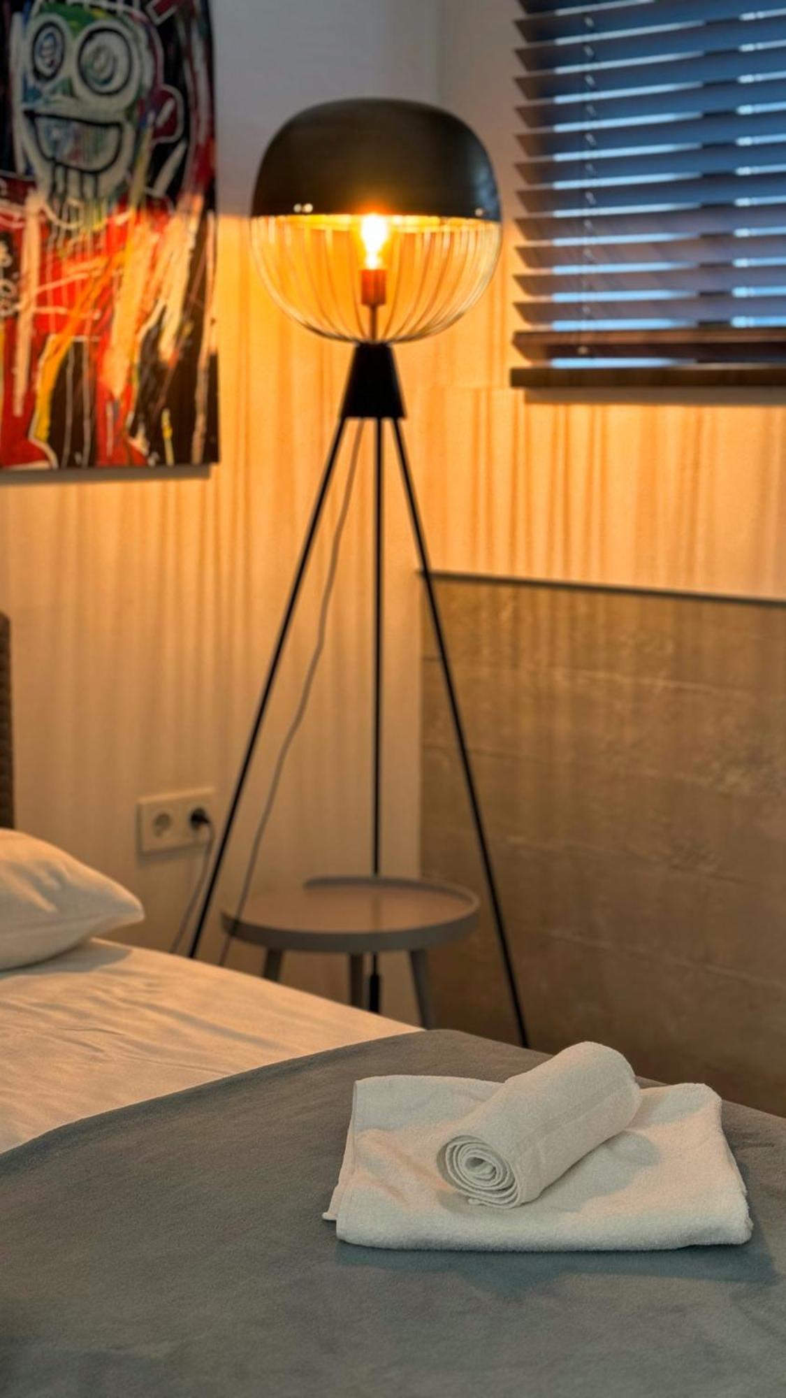 Modern And Spacious Loft Type Apartment 8 With Free Private Parking By "Owl Jazz Apartments" Kaunas Exterior foto